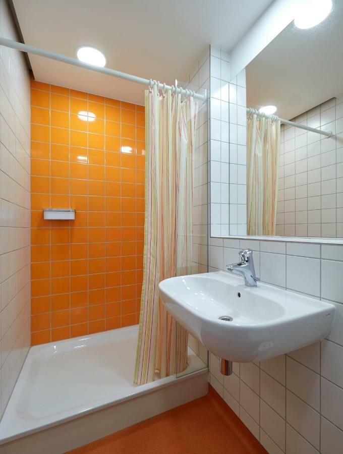 Youth Hostel Esch/Alzette Exteriör bild